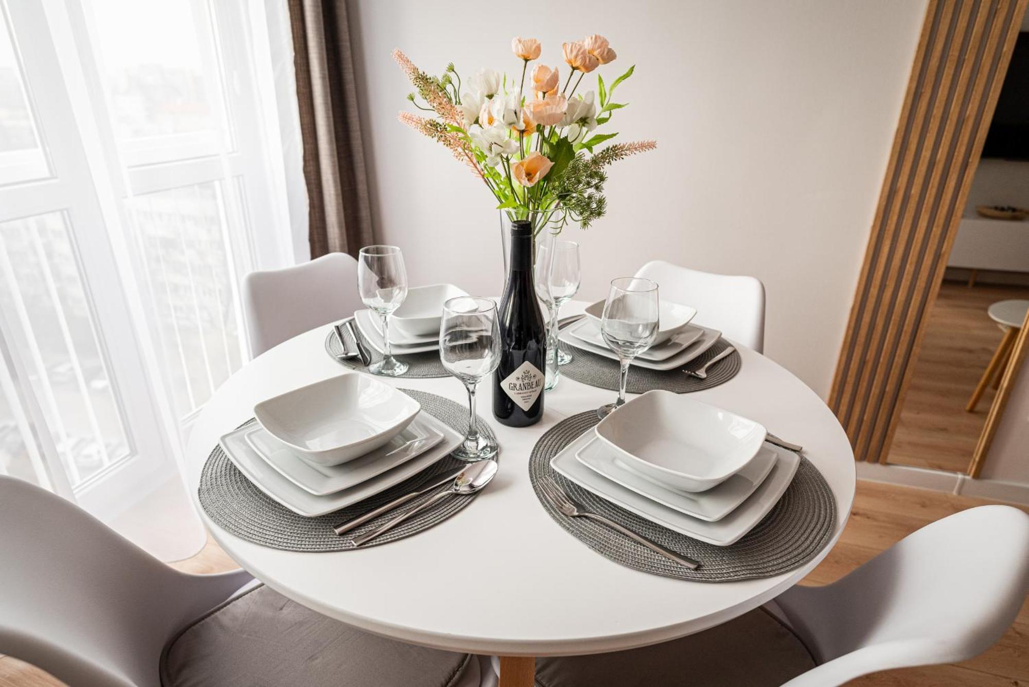 9Th Floor Wroclaw Business Apartment By Rentujemy المظهر الخارجي الصورة